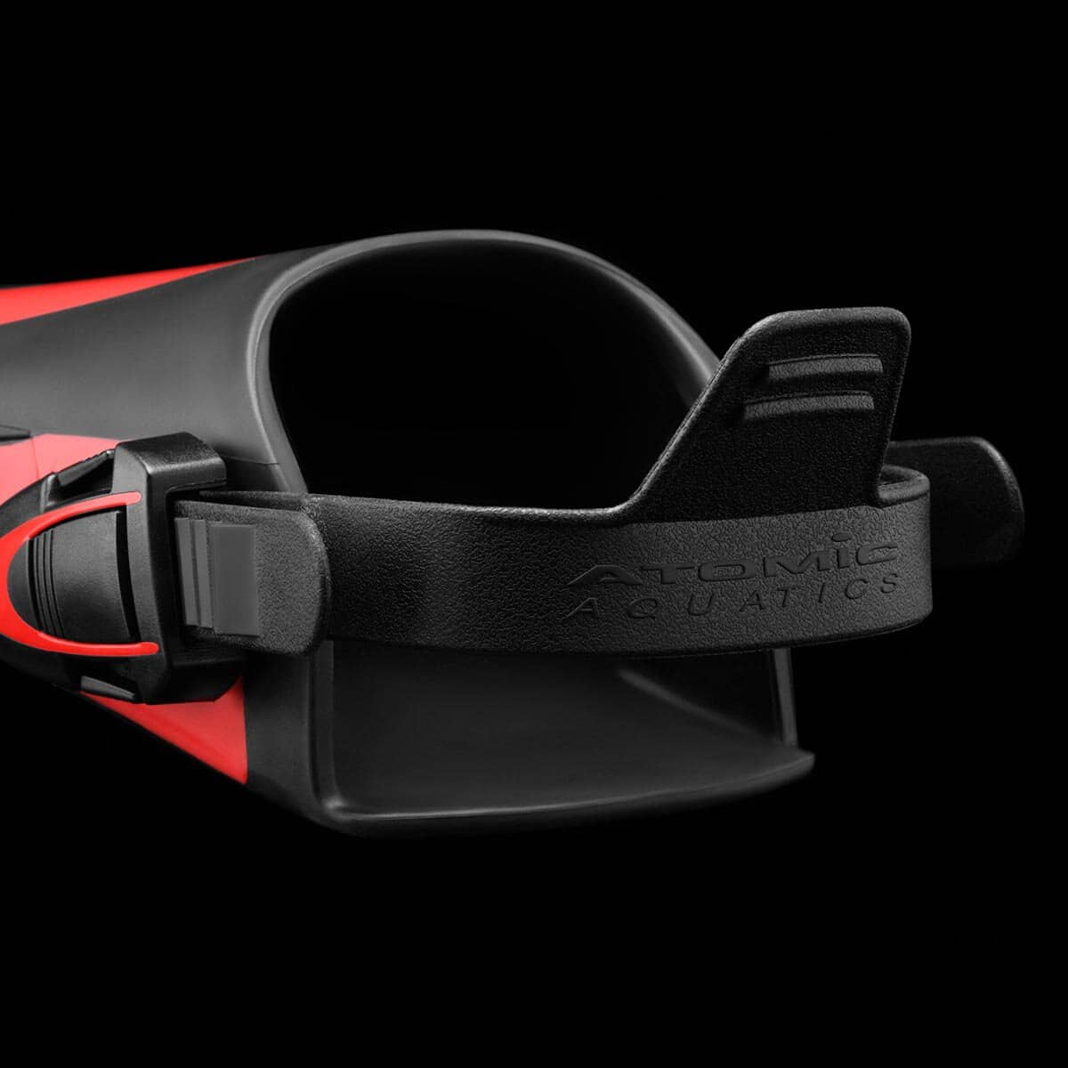 0045_bladefin-l1large-footpocket