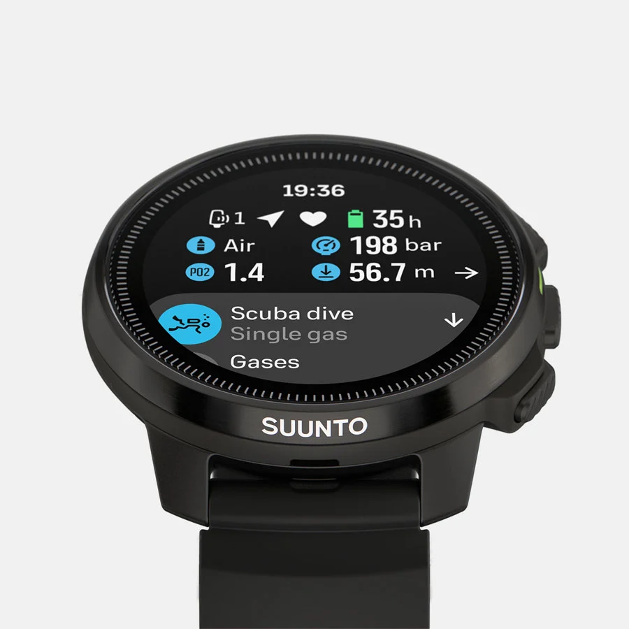 4-suunto-ocean-all-black-ss050982000-front-tilt-scuba-prestart-en-1280x1280px
